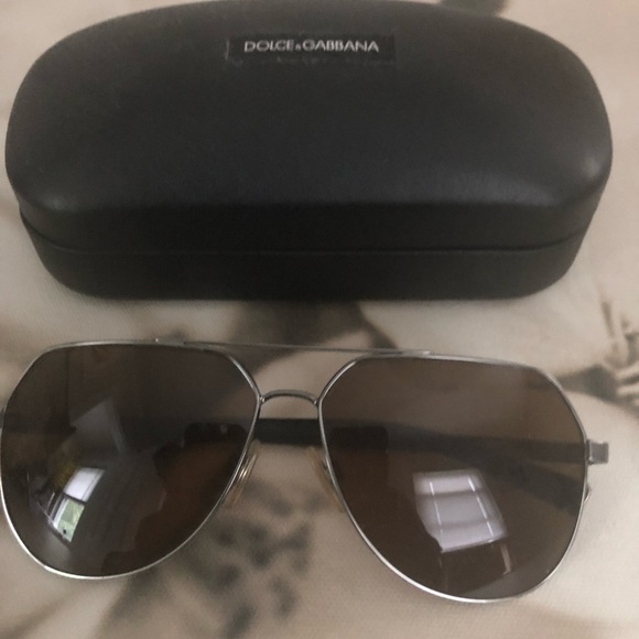 NWOT Dolce and Gabbana Sunglasses/ case included - Picture 4 of 6